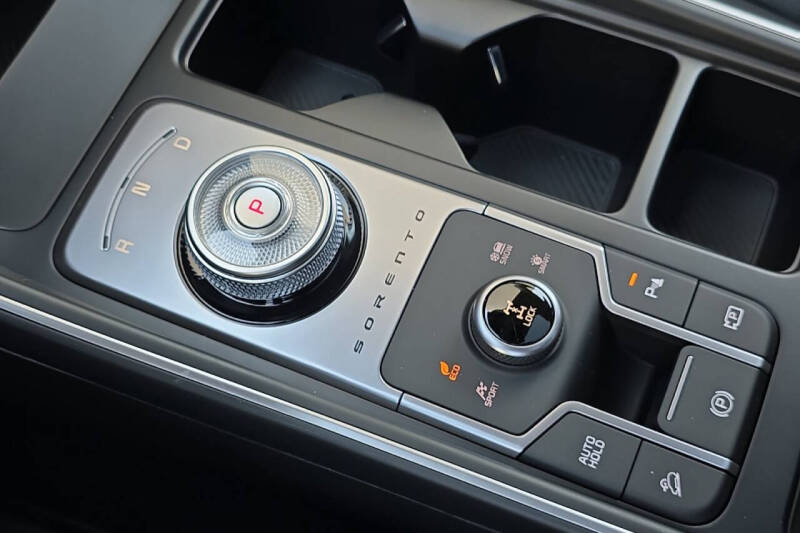 2025 Kia Sorento Hybrid EX