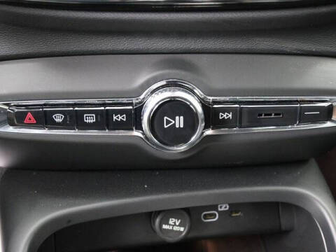 2025 Volvo EX40 Twin Core