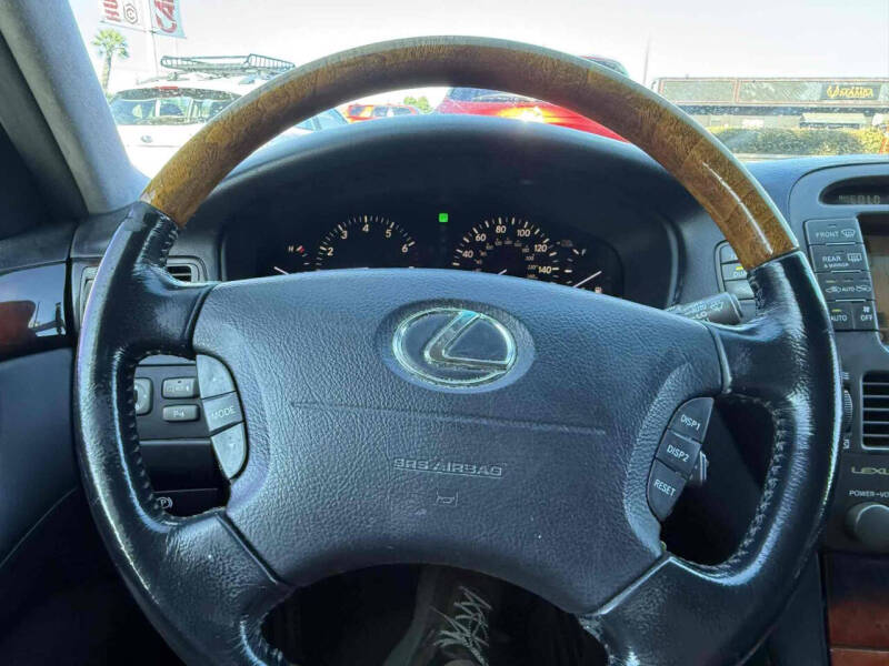 2005 Lexus LS 430