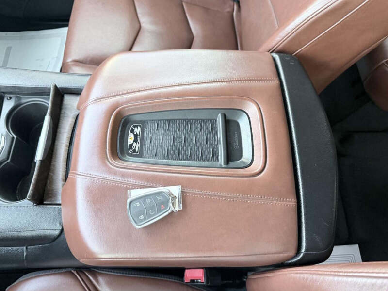 2017 Cadillac Escalade ESV Luxury