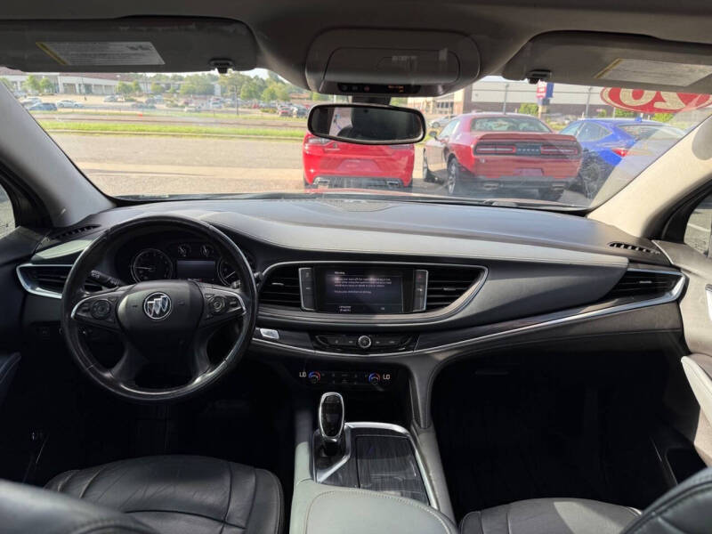 2020 Buick Enclave Essence