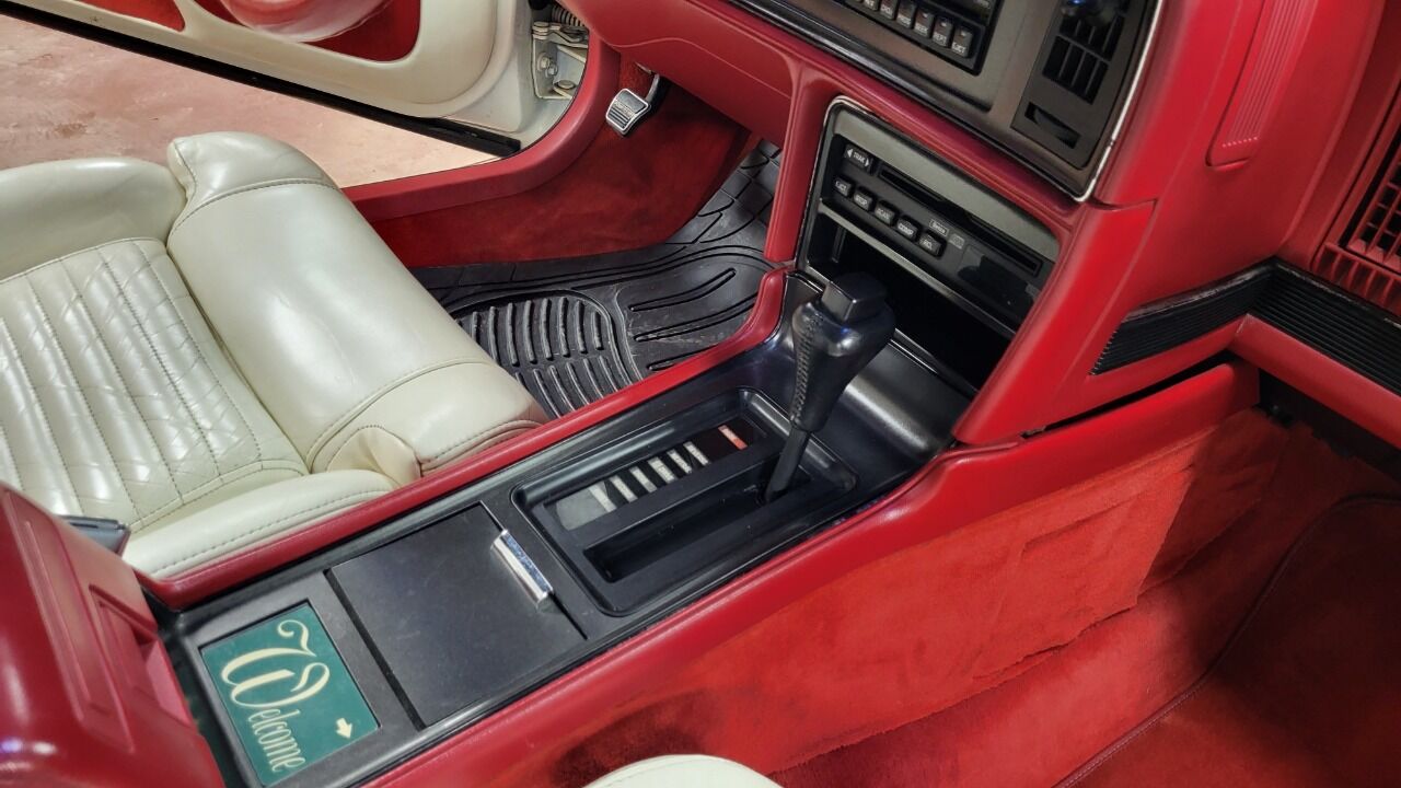 1990 Buick Reatta 154