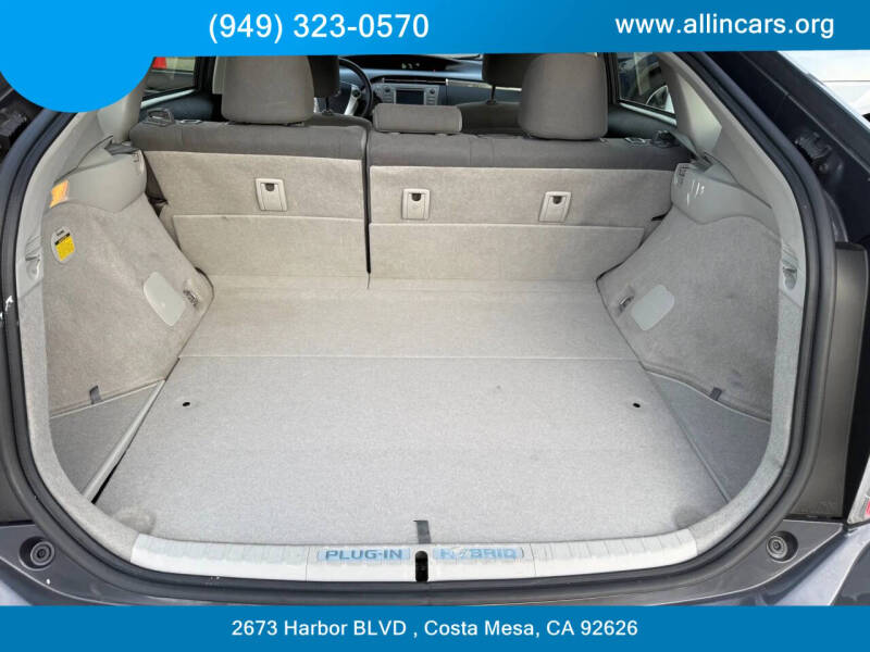 2012 Toyota Prius Plug-in Hybrid