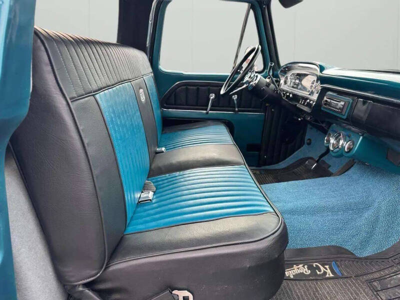 1966 Ford F-100