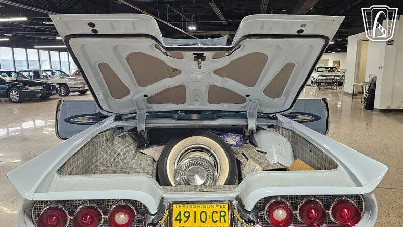 1960 Ford Thunderbird