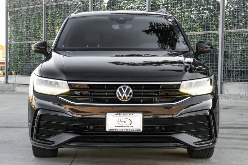 2022 Volkswagen Tiguan SE R-Line Black