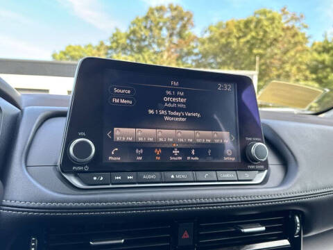 2022 Nissan Rogue SV