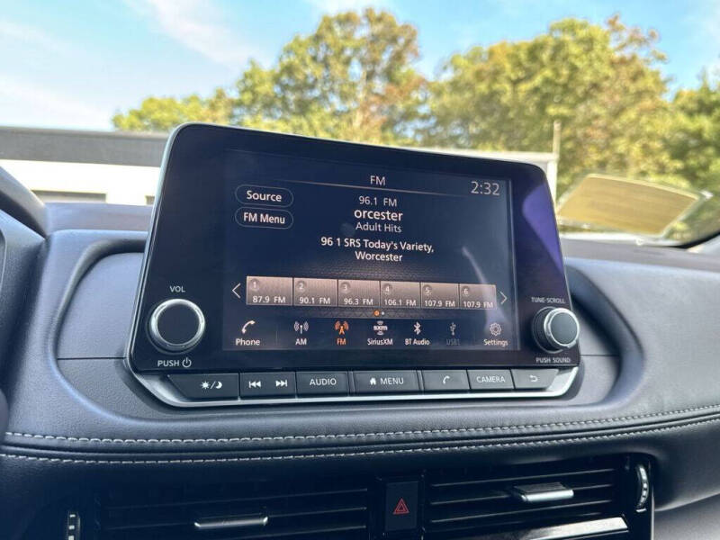 2022 Nissan Rogue SV