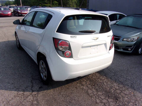 2016 Chevrolet Sonic LS Auto