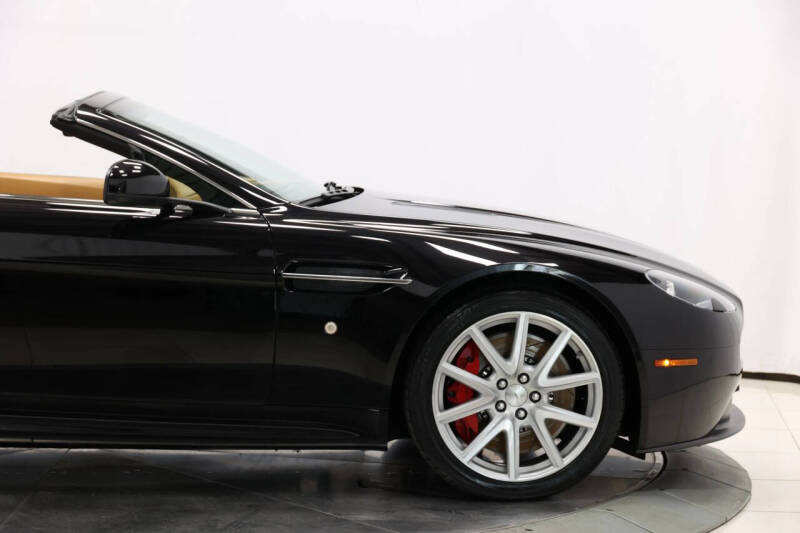 2012 Aston Martin V8 Vantage Roadster