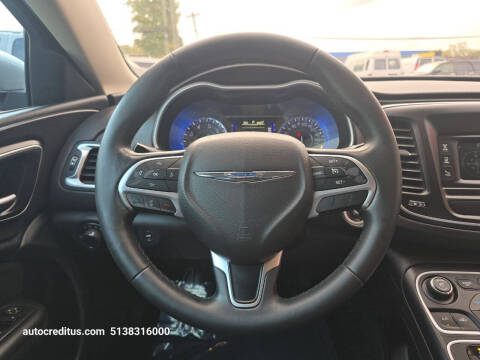 2017 Chrysler 200 LX