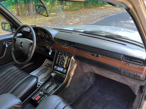 1975 Mercedes-Benz 400-Class