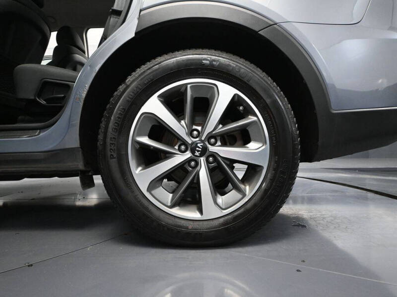 2020 Kia Sorento LX V6