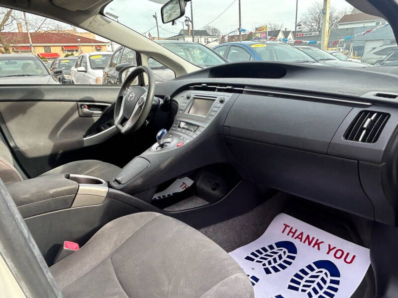 2013 Toyota Prius Two