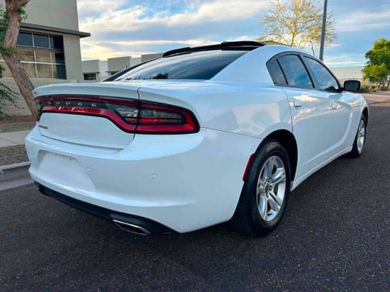 2017 Dodge Charger SE