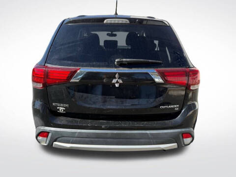 2016 Mitsubishi Outlander SE