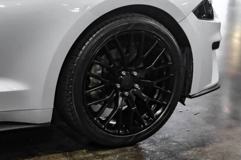 2019 Ford Mustang