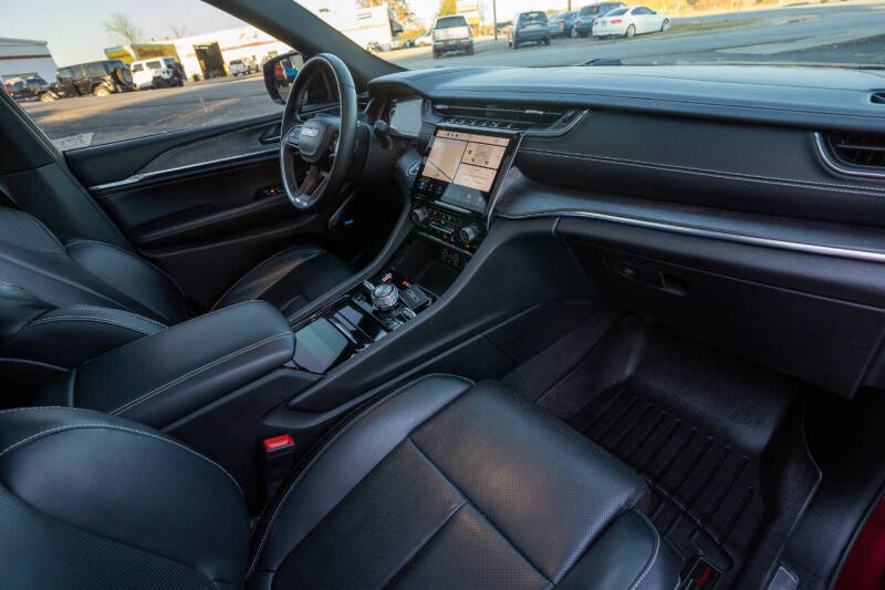 2022 Jeep Grand Cherokee Overland