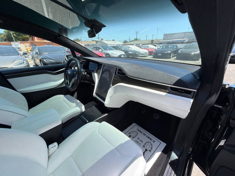 2016 Tesla Model X P90D