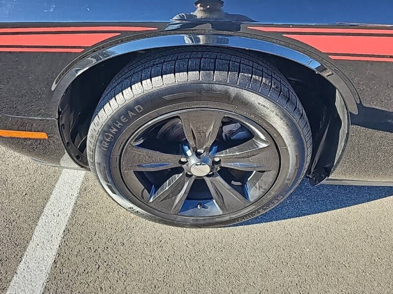 2016 Dodge Challenger SXT