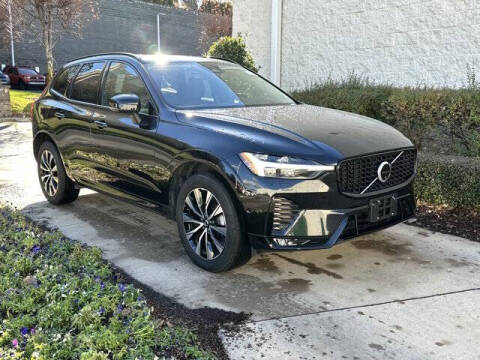 2025 Volvo XC60 B5 Plus Dark Theme