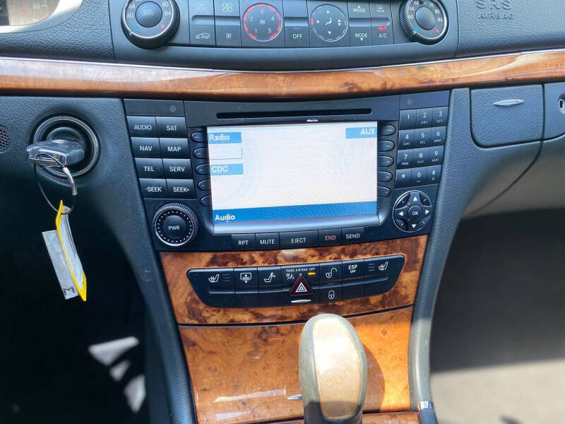 2005 Mercedes-Benz E-Class E 320