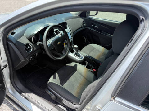 2011 Chevrolet Cruze LT Fleet