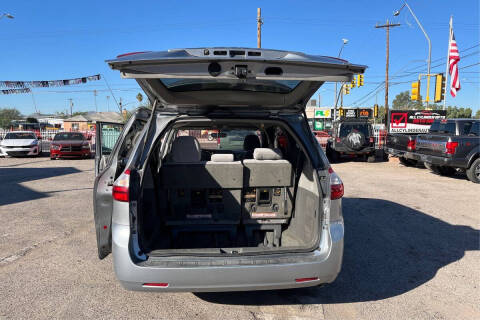 2017 Toyota Sienna LE 8-Passenger
