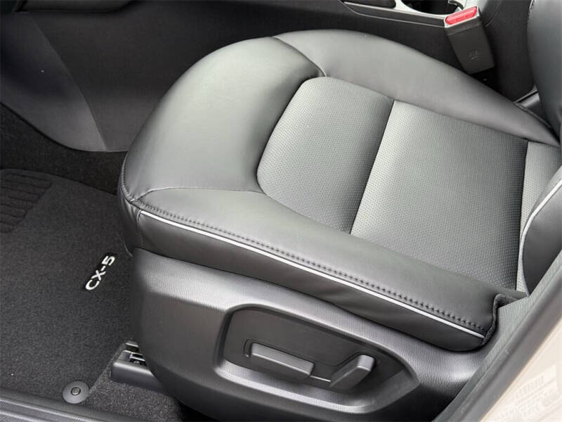 2025 Mazda CX-5 2.5 S Select