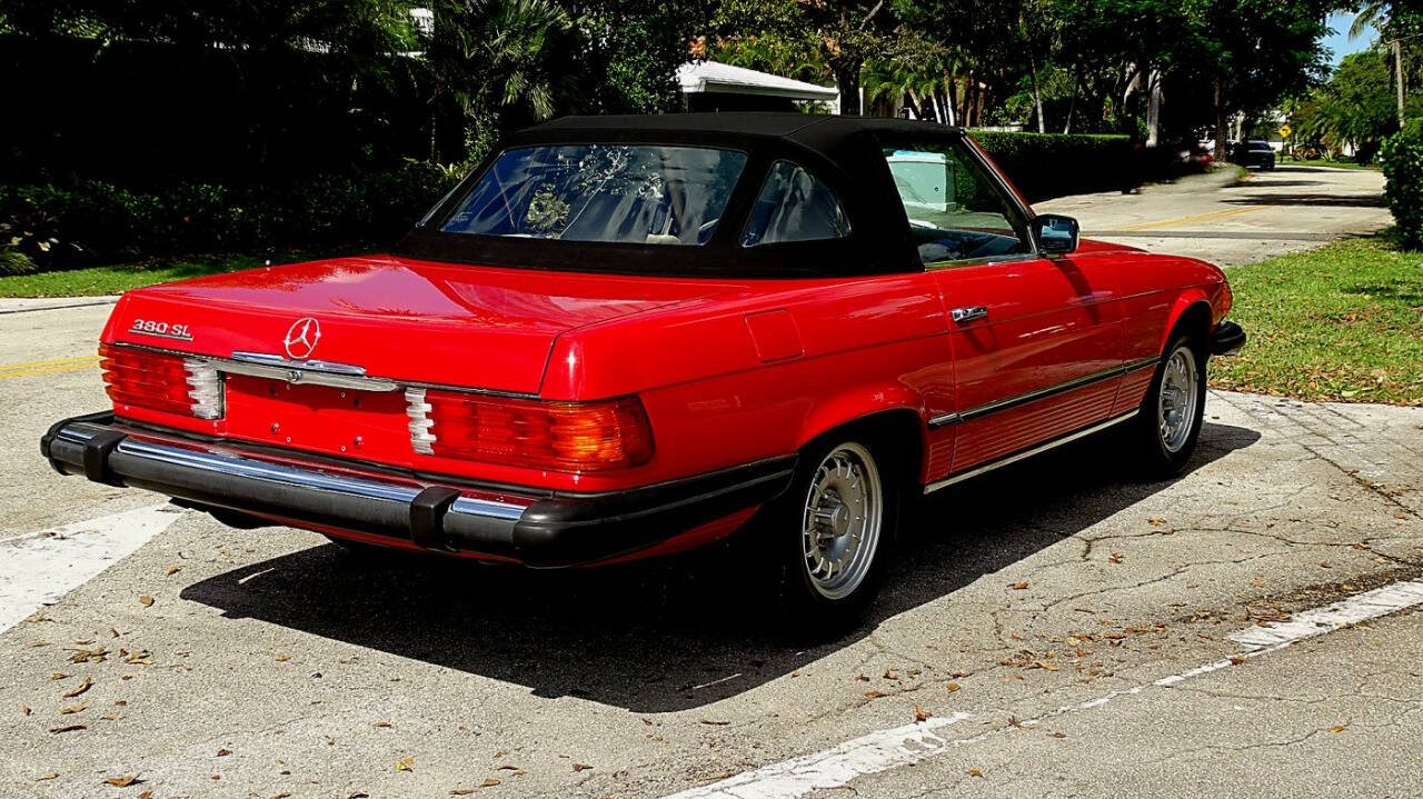 1985 Mercedes-Benz 380-Class 3