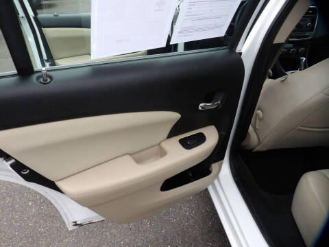 2012 Chrysler 200 Touring