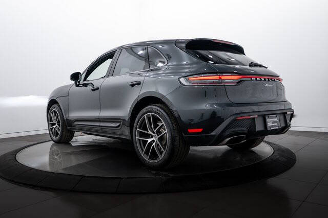 2025 Porsche Macan