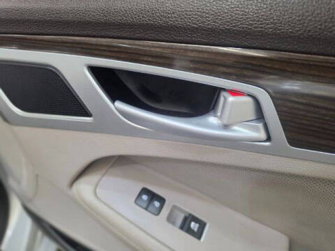 2016 Hyundai Genesis