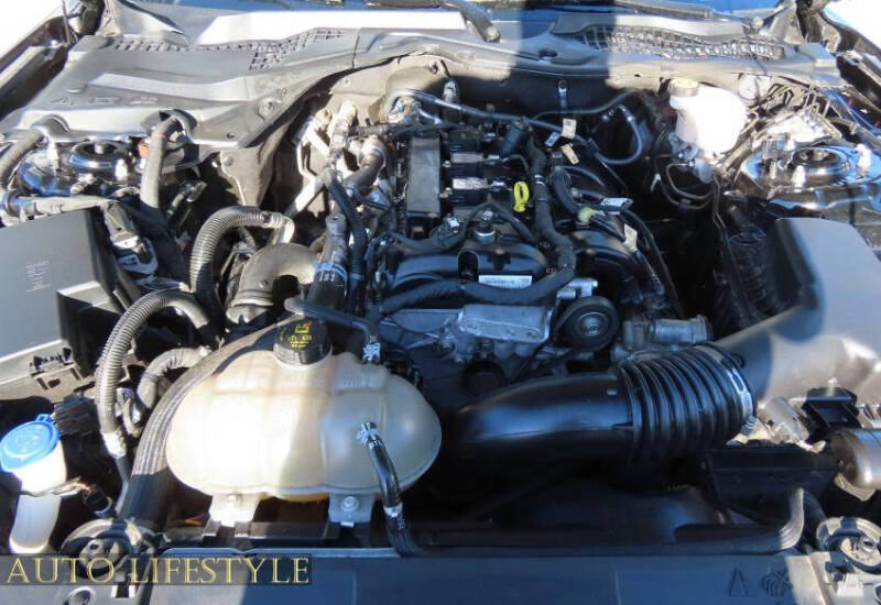 2022 Ford Mustang EcoBoost