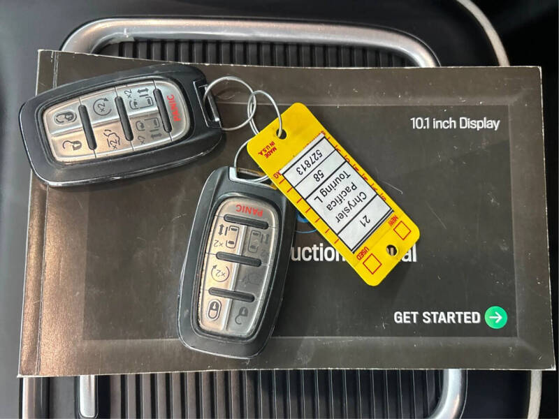 2021 Chrysler Pacifica Touring L