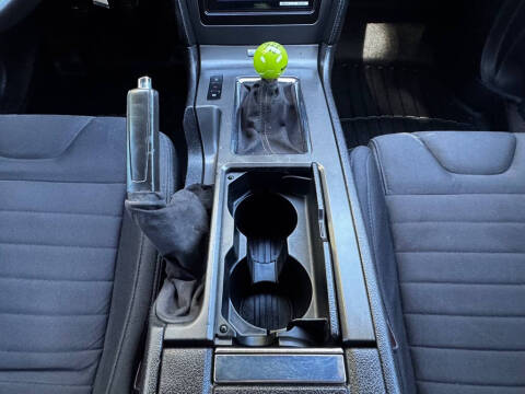 2014 Ford Mustang V6