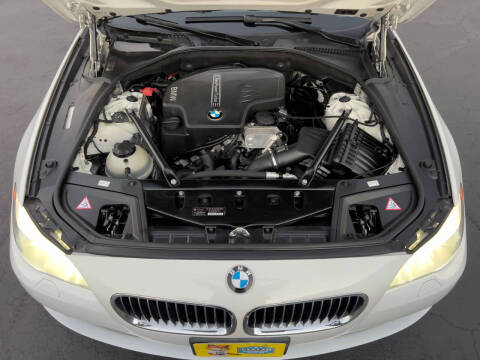 2013 BMW 5 Series 528i