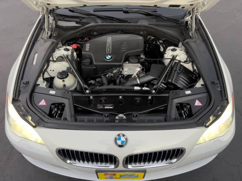 2013 BMW 5 Series 528i