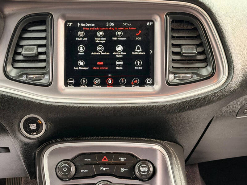 2019 Dodge Challenger SXT