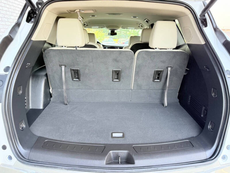 2020 Buick Enclave Essence