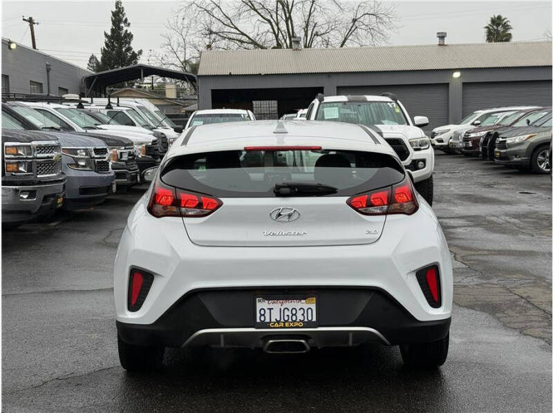 2020 Hyundai Veloster