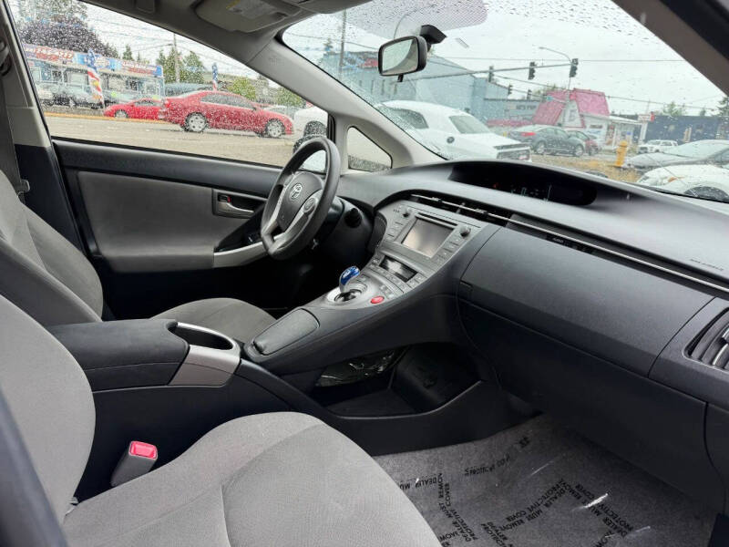 2013 Toyota Prius Two