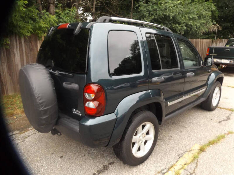 2005 Jeep Liberty Limited's photo