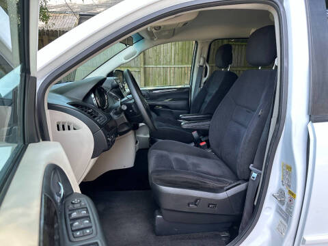 2015 Dodge Grand Caravan SXT Plus