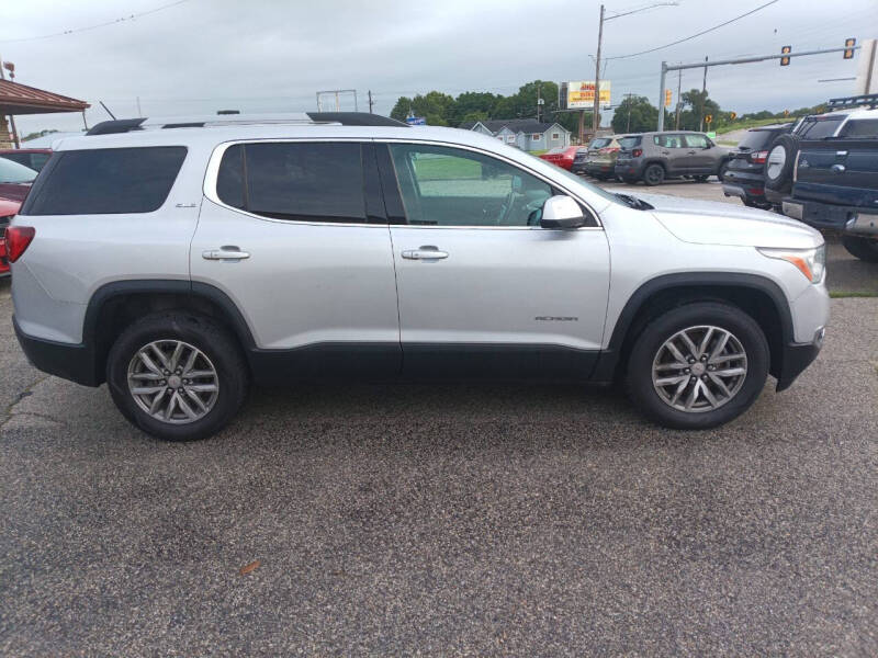 2017 GMC Acadia SLE-2