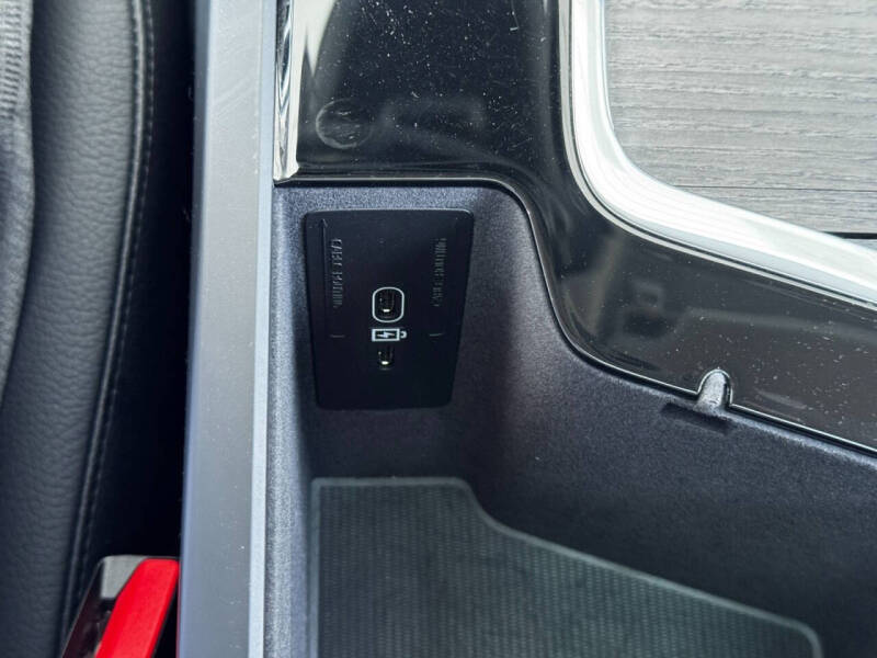 2023 Volvo S90 B6 Plus