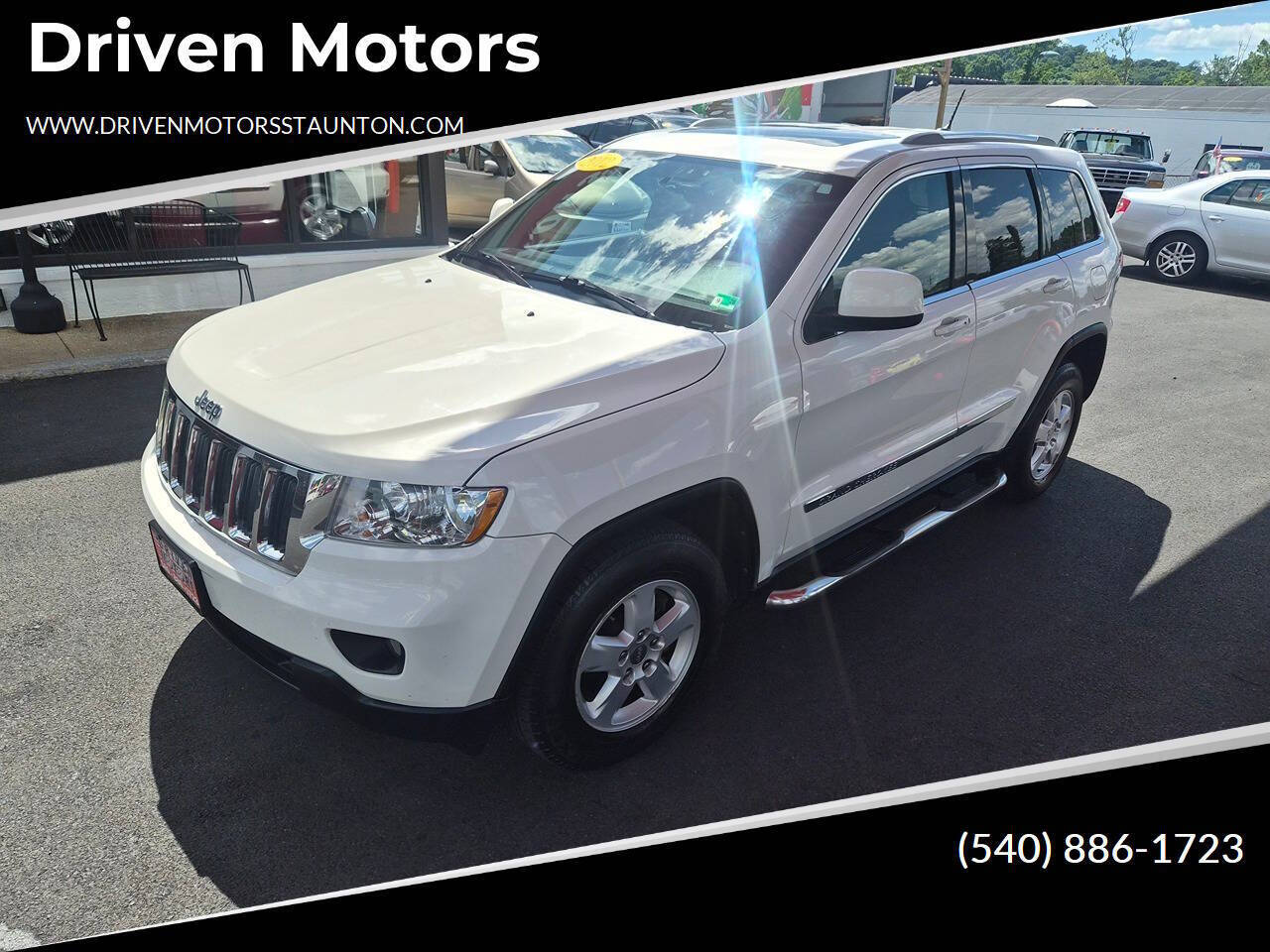  2012 Jeep Grand Cherokee Laredo 4WD   