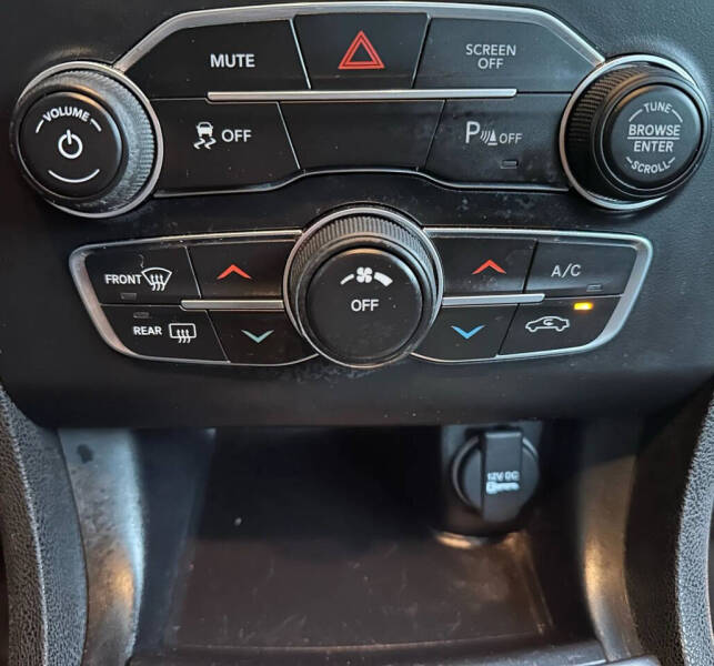 2020 Dodge Charger SXT