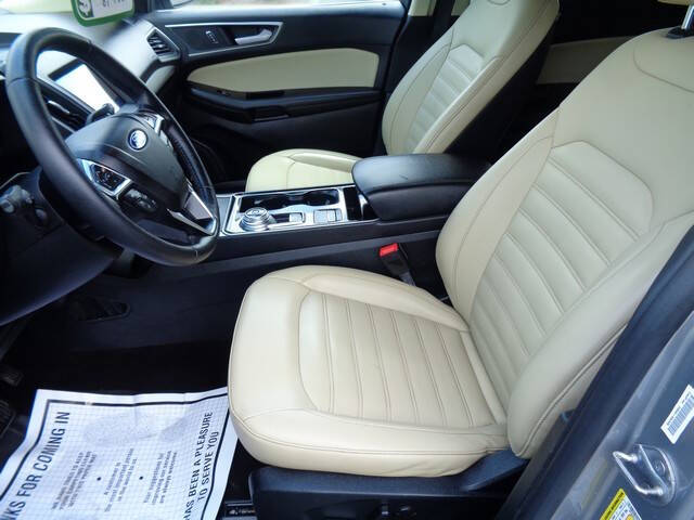 2020 Ford Edge SEL