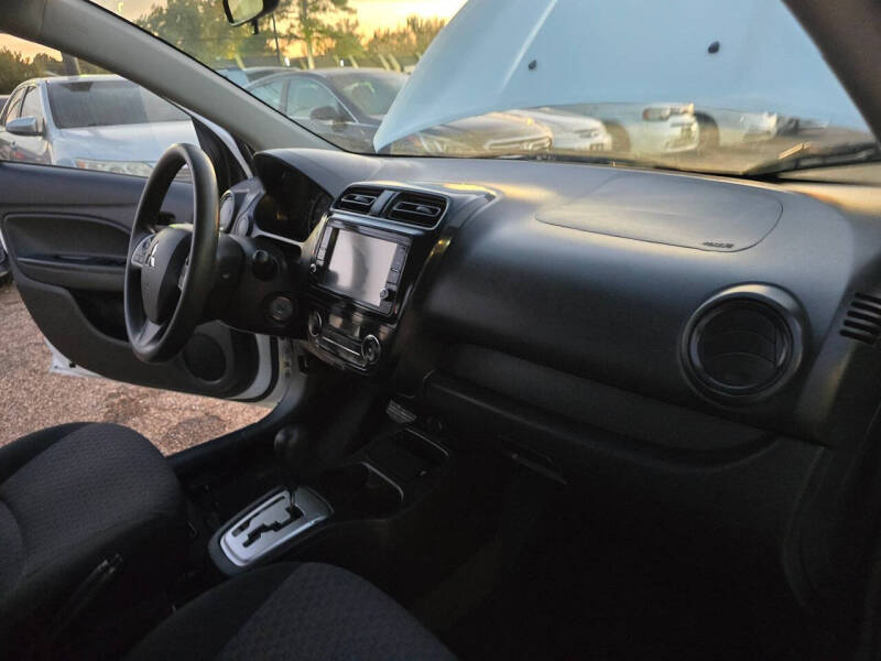 2020 Mitsubishi Mirage ES